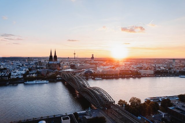 RescueService bitet Arbeitssicherheit in Köln/Bonn